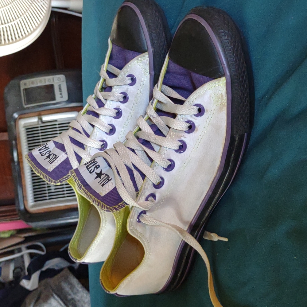 Custom Converse chucks